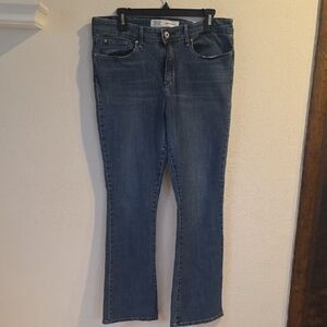 Signature Series Levis Mid Rise Boot Cut Jeans